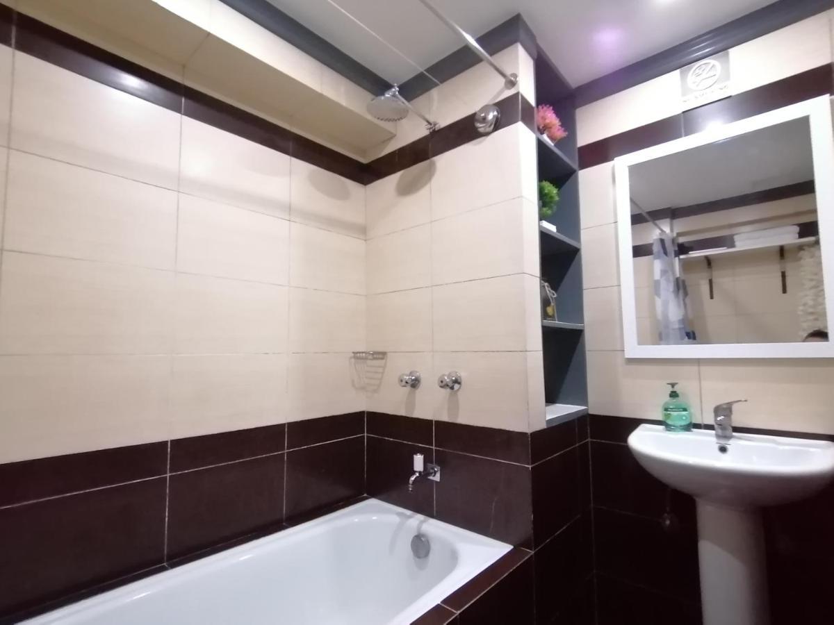 Condo Azur Suites E507 Near Airport, Netflix, Stylish, Cozy With Swimming Pool Lapu-Lapu City Kültér fotó